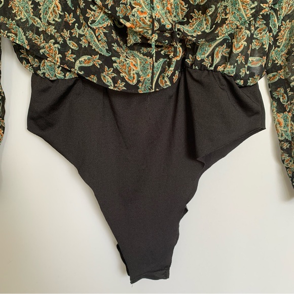 ZARA PAISLEY GREEN LONG SLEEVED BODYSUIT - Picture 2 of 10